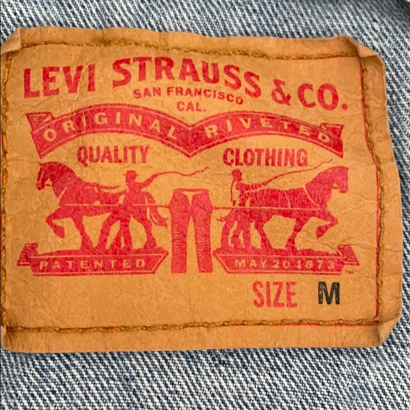 Levi’s Men’s Trucker Denim Jean Jacket - Medium - Picture 3 of 3